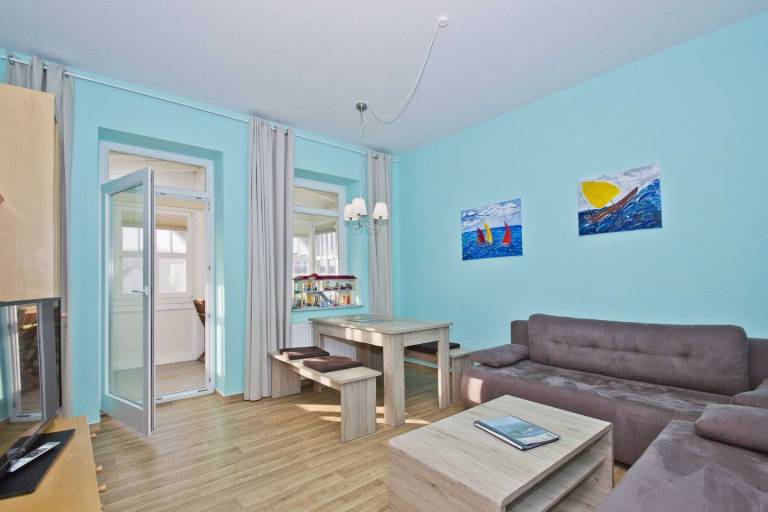ruhige Lage, Ferienwohnung im Bäderstil mit Veranda - Villa Möwe FeWo 06 — photo 3