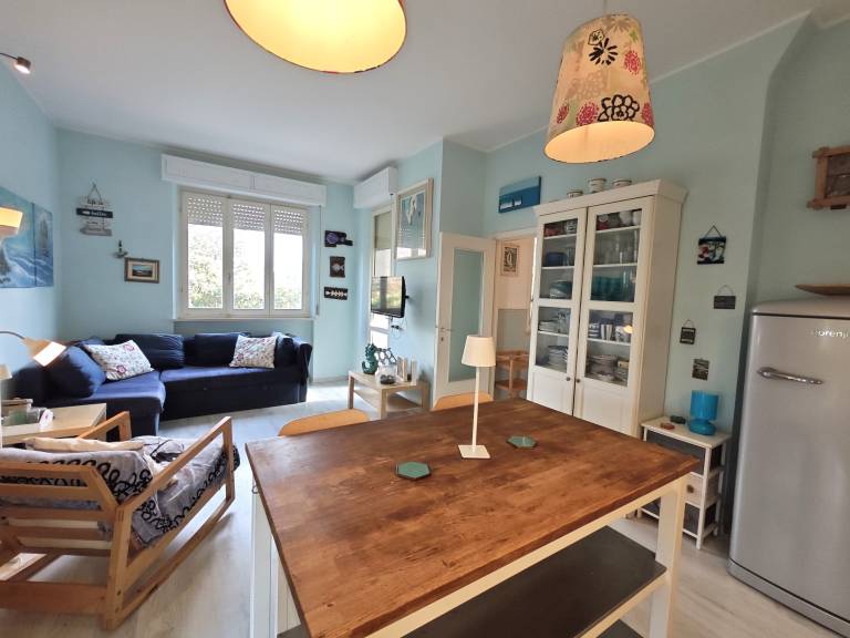 Holiday apartment with yard — photo 4