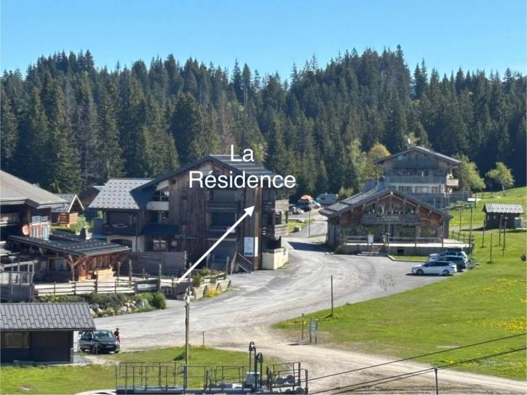 1st floor, balcony, parking, tv, ski locker, 24m², Les Gets — photo 4