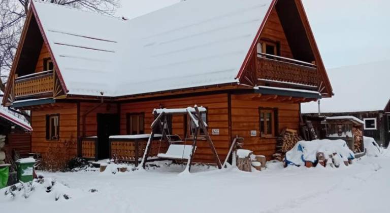 Apartment with terrace, sauna & hot tub in Koscielisko