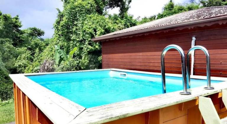 Vacation home with garden, grill & patio | Pets are welcome in Le Gosier