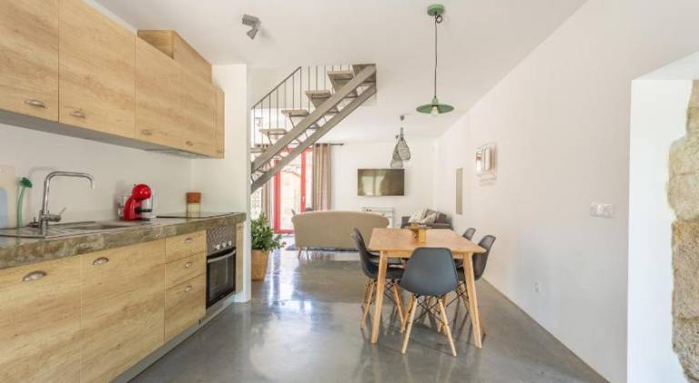 Vacation home with yard, BBQ & terrace — photo 4