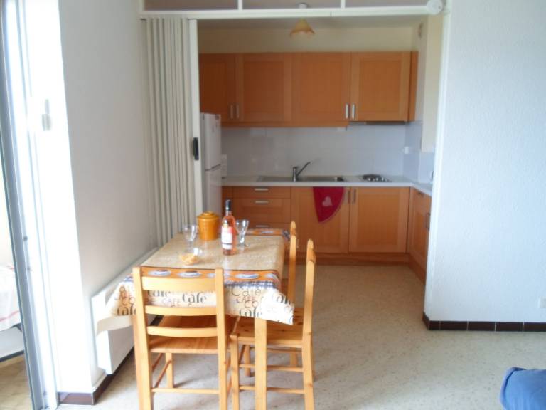Studio with 1 room for 3 persons — photo 5