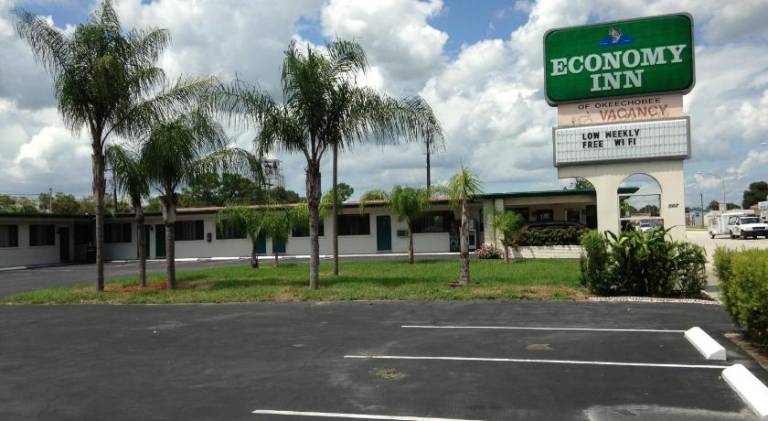 Economy Inn Okeechobee — photo 5
