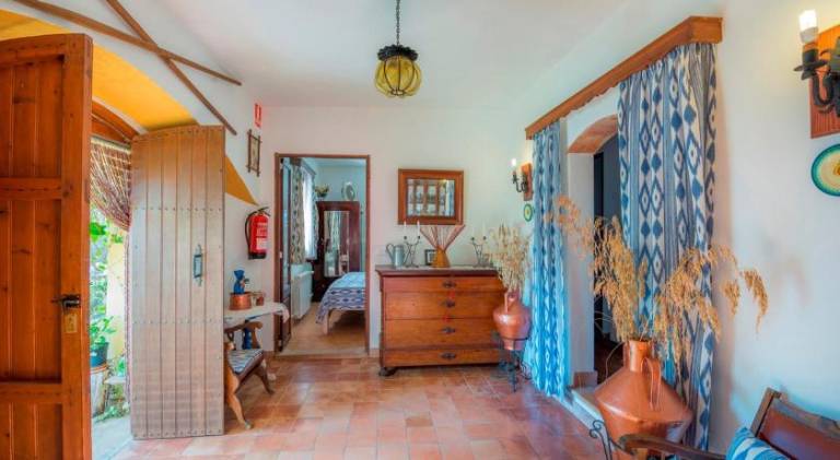Pleasant villa with terrace, yard & BBQ | Pets are welcome — photo 2