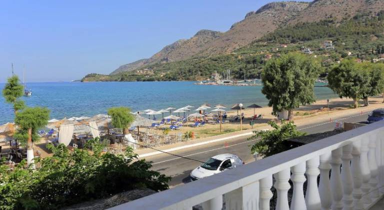 Rental apartment with 2 rooms for 6 persons in Igoumenitsa