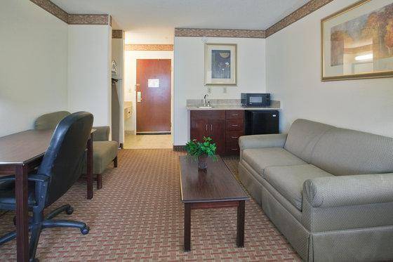 Holiday Inn Express and Suites Wilson I 95 By IHG