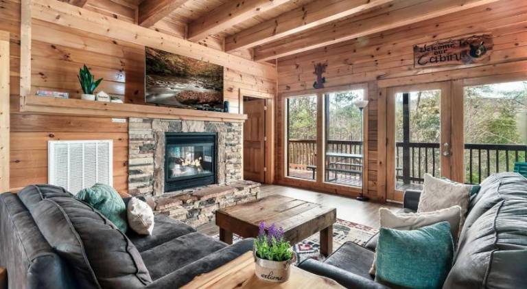 Vacation home with hot tub — photo 2