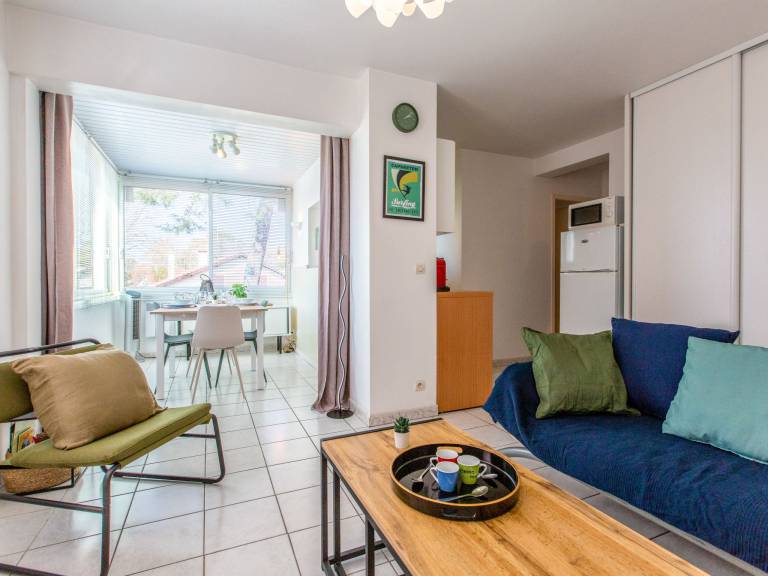 Children-friendly rental apartment with pool | Pets are welcome — photo 4