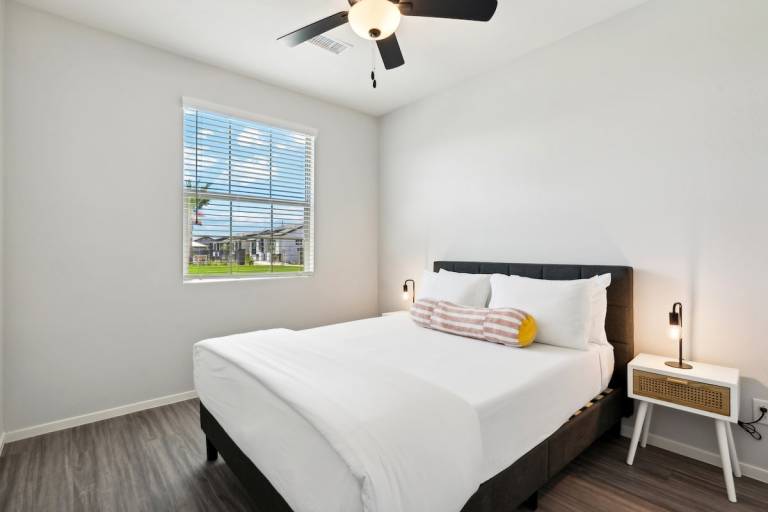 Vacation home with jacuzzi, yard & barbecue | City view — photo 4