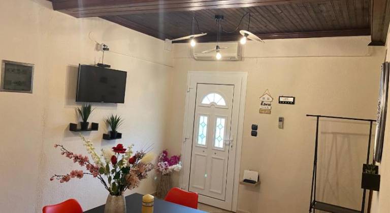 House with 2 rooms for 4 persons — photo 4