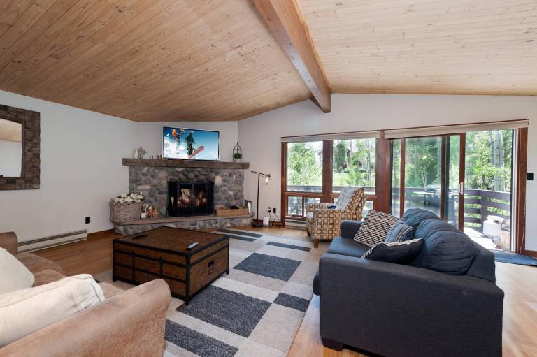 Condo with hot tub, BBQ & heated pool | Mountain view in Durango, CO