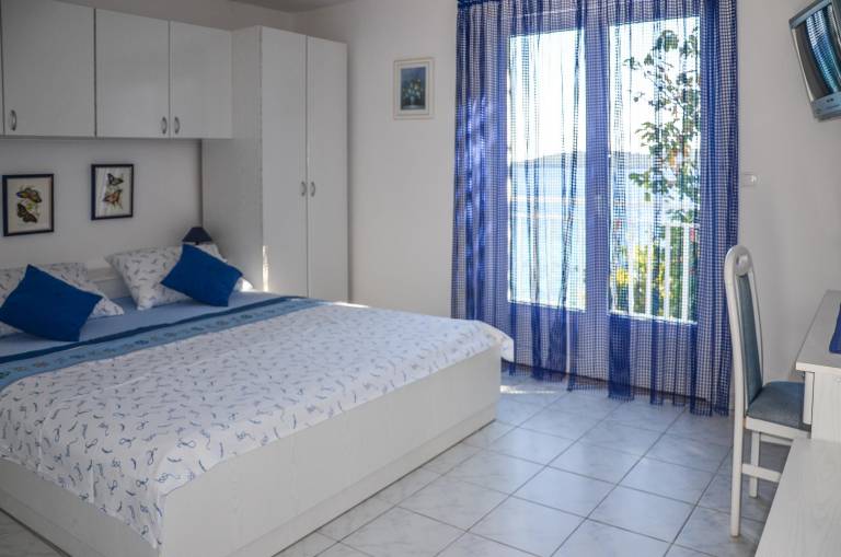 Pleasant apartment | Sea view | Pets are welcome — photo 3