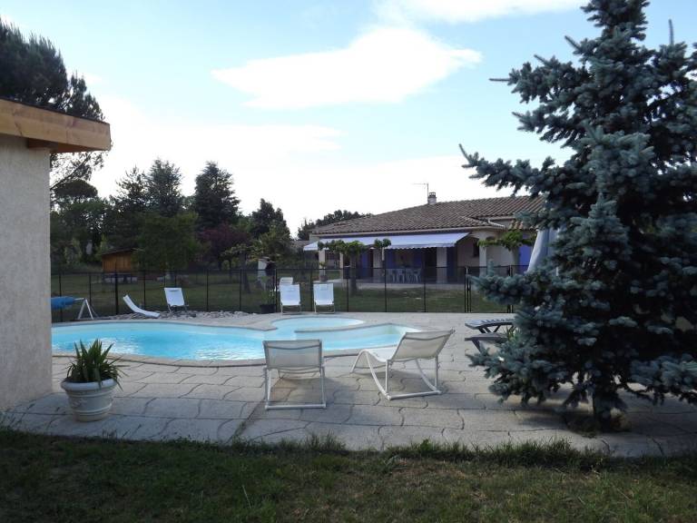 Villa  Ruoms