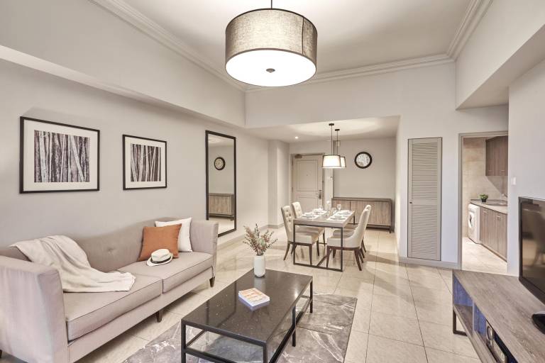 Serviced apartment with garden, pool & grill | Suitable for remote work in Singapore