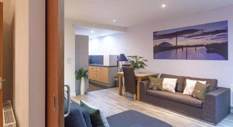 Rental apartment | Next to Riverside Museum | Pets are welcome in Glasgow