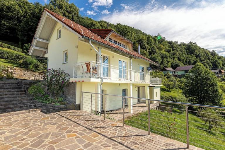 Vila Občina Semič