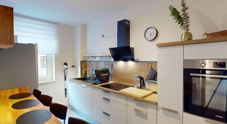 Rental apartment with patio — photo 3