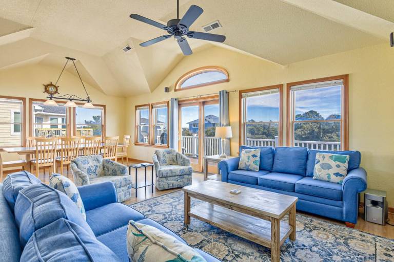 Beacon's Watch 1800 ft from the Beach Dog Friendly, Private Pool, Hot Tub Corolla — photo 5