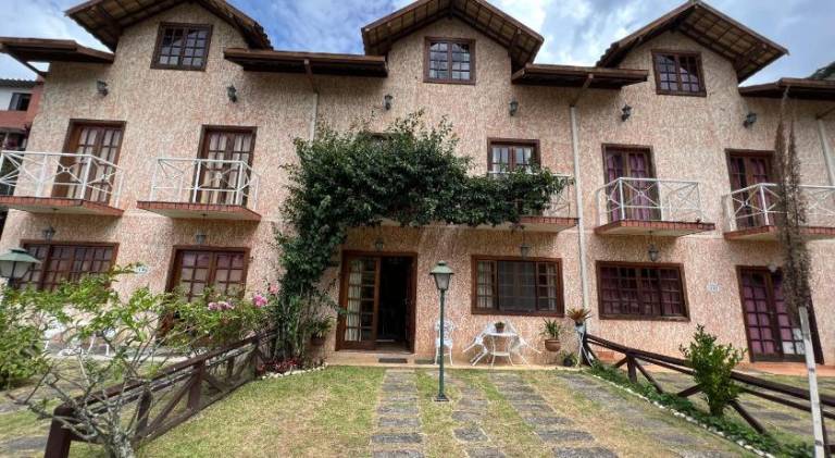 House with pool in Teresópolis