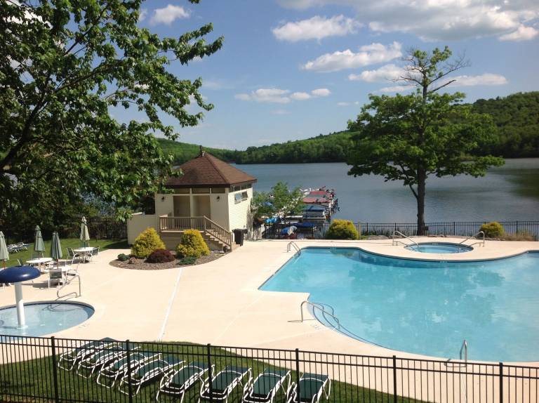 Condo Lake Harmony