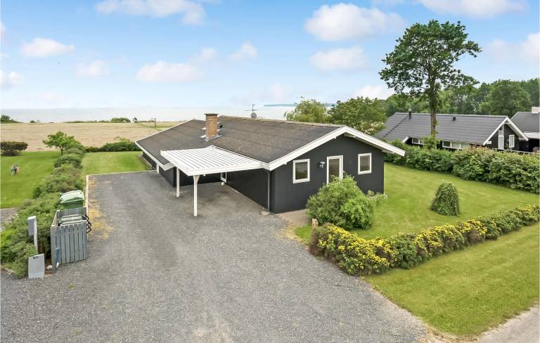Feriehus  Pøt Strandby
