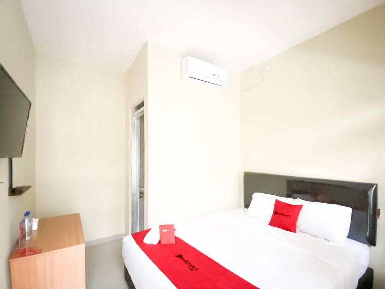 RedDoorz Simpang Borobudur