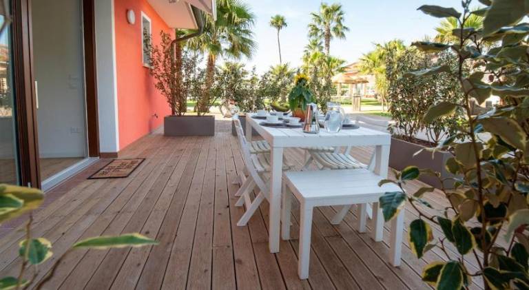 Rental apartment with terrace, barbecue & jacuzzi — photo 5