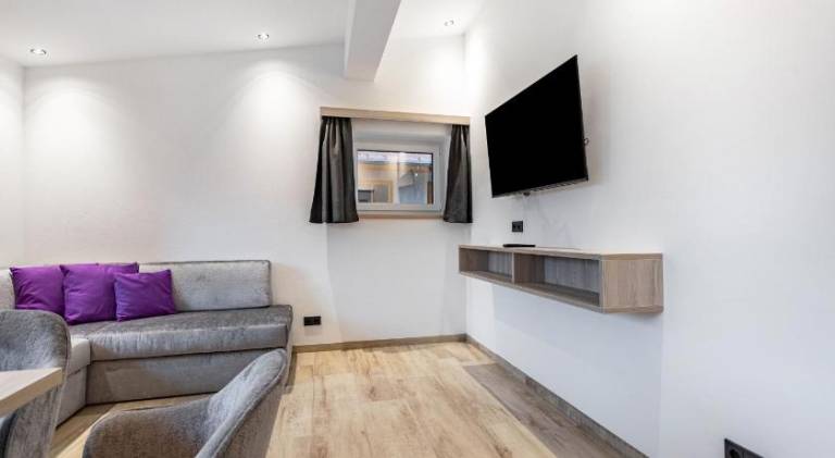 Apartment with 1 room for 4 persons — photo 3