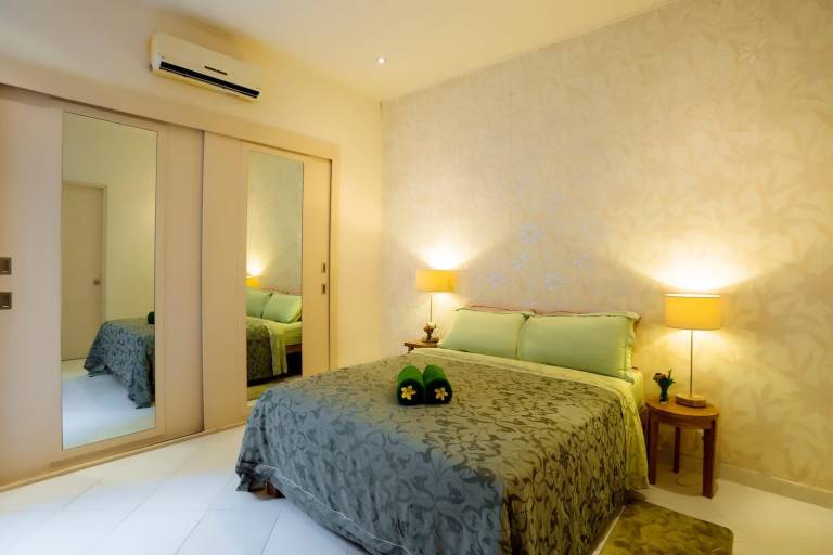 Villa with garden & private pool — photo 2