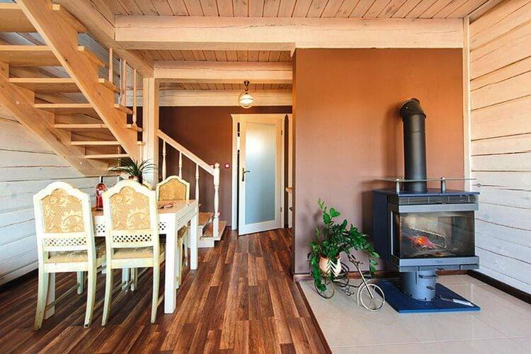 Child-friendly wonderful vacation home with pool, grill & yard | Pets are welcome — photo 4