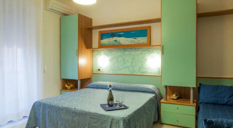HOTEL AZZURRA — photo 2