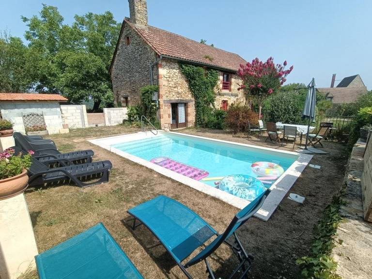 Beautiful gite with barbeque, private pool & garden | Dogs allowed — photo 2