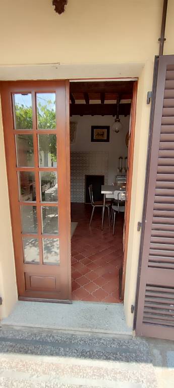House with barbeque & yard | Nature view — photo 2