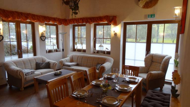 Vacation home with grill & terrace | Water view — photo 2
