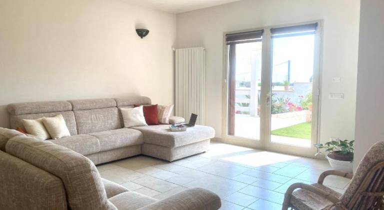 Spacious villa with pool | Pets allowed — photo 2