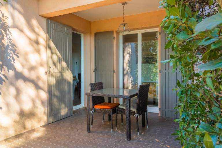 Studio "2 - Le Mas Du Soleil" with Sea View, Wi-Fi and Air Conditioning — photo 2
