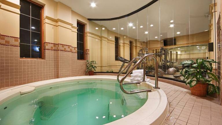 Best Western Plus Hawthorne Terrace Hotel — photo 4