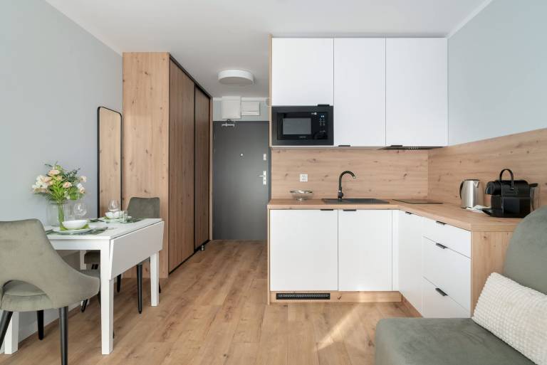 Family-oriented studio with fast internet & terrace | Pets are welcome — photo 2