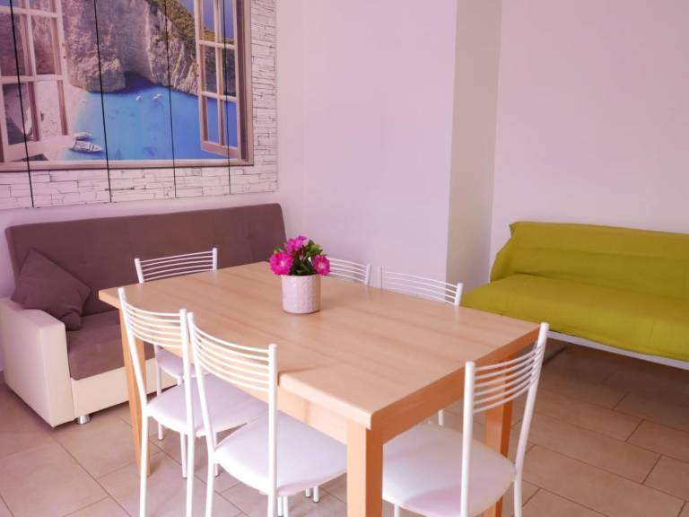 Apartment with 1 room for 5 persons — photo 3