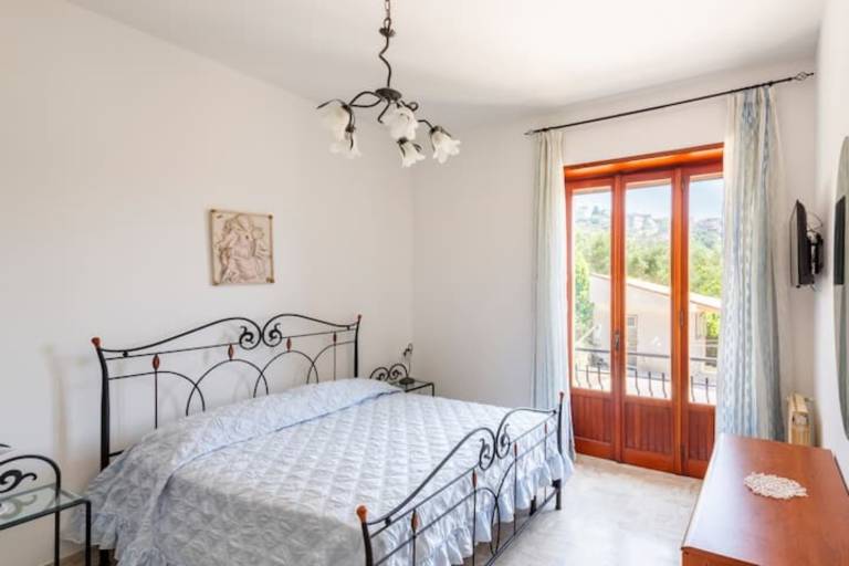Villa 'Lucia' with Shared Terrace and Wi-Fi — photo 4