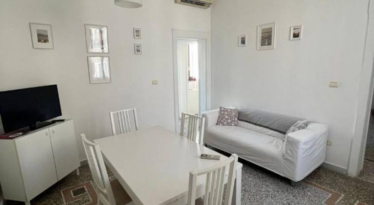 Apartment with 2 rooms for 4 persons — photo 3