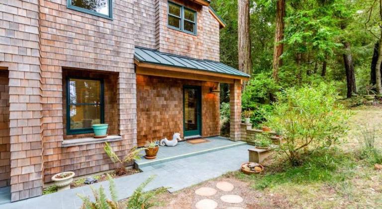 Vacation home with pool in Sonoma, CA