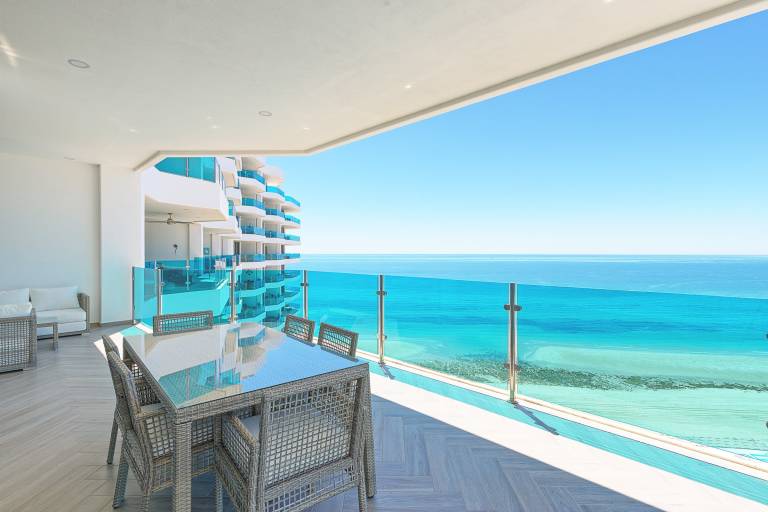 Esmeralda Beach Resort 3 Bedrooms Condo C 1001