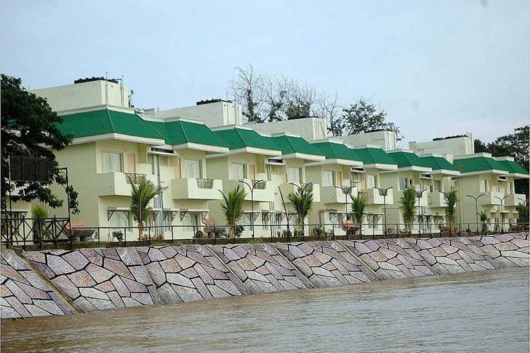 Hotel River Bay