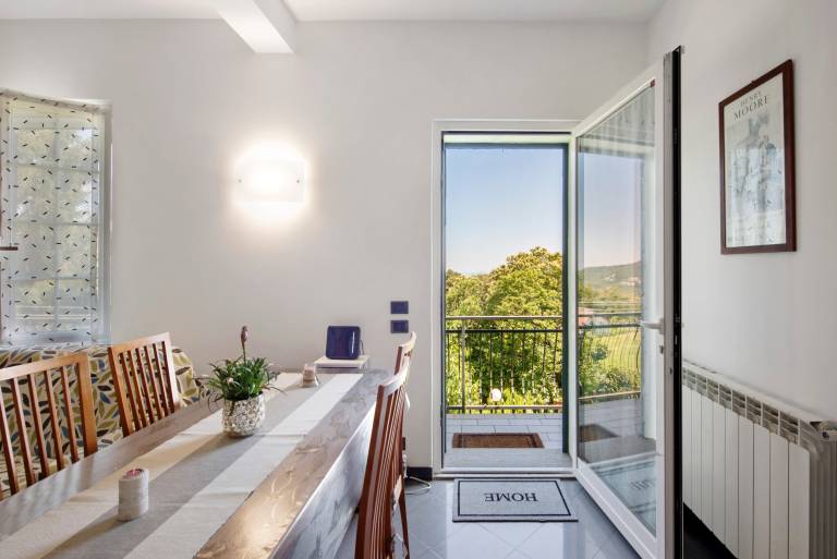 Fully equipped charming rental apartment with garden, grill & fast internet | Garden view | Pet-friendly — photo 3