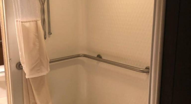 Microtel Inn & Suites by Wyndham Mason/Kings Island — photo 4