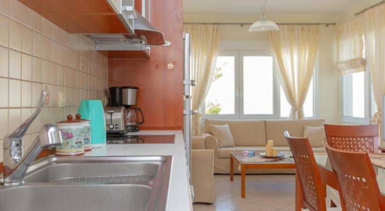 Irida Holiday Home — photo 5