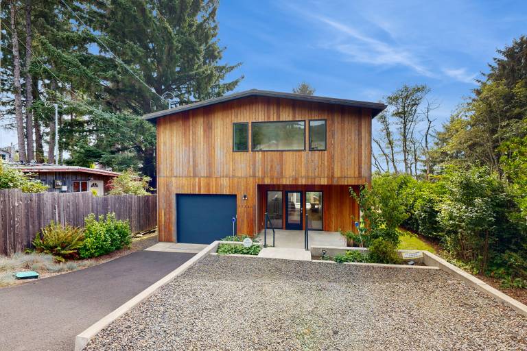 House  Manzanita