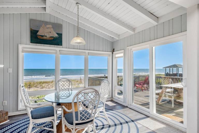 House Oak Island